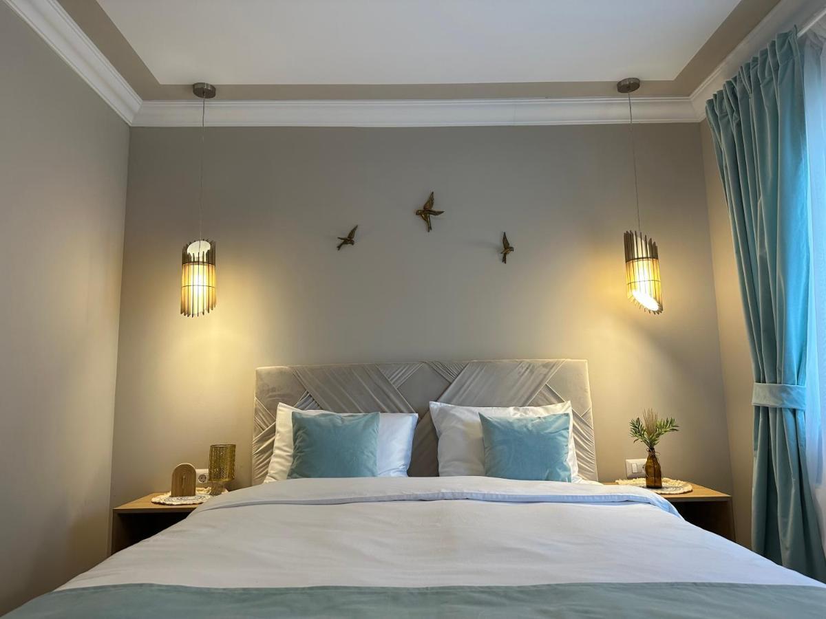 B59 Boutique Hotel Campulung Moldovenesc Bagian luar foto
