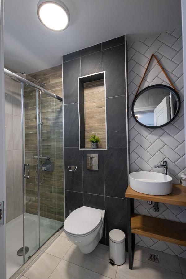 B59 Boutique Hotel Campulung Moldovenesc Bagian luar foto
