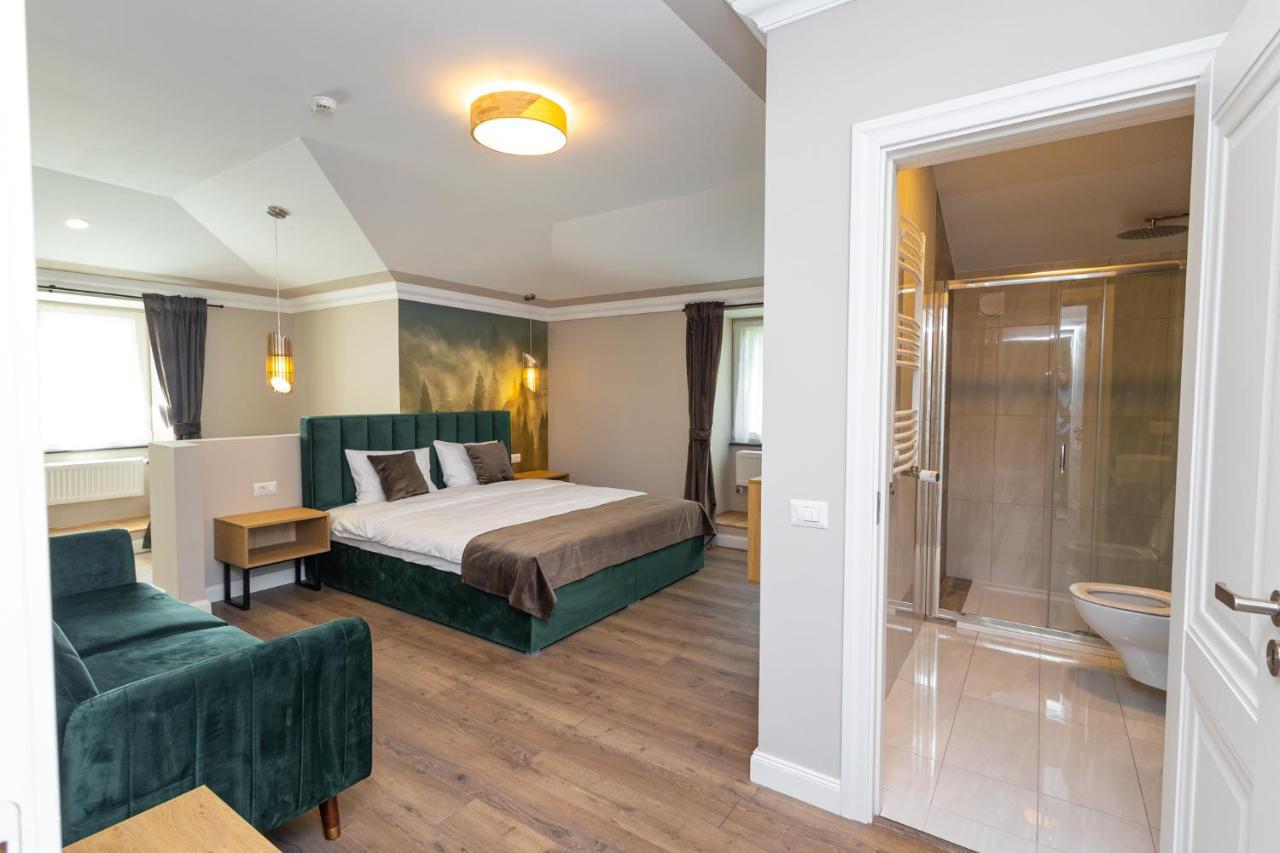 B59 Boutique Hotel Campulung Moldovenesc Bagian luar foto